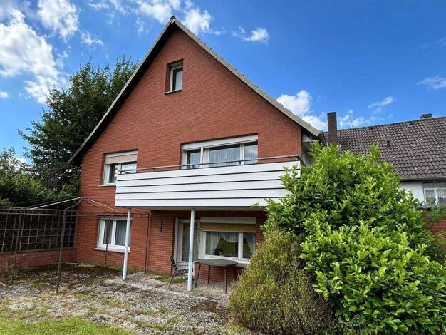 Einfamilienhaus zum Kauf 100.000 € 10 Zimmer 168 m² 2.574 m² Grundstück Laßbruch Extertal 32699