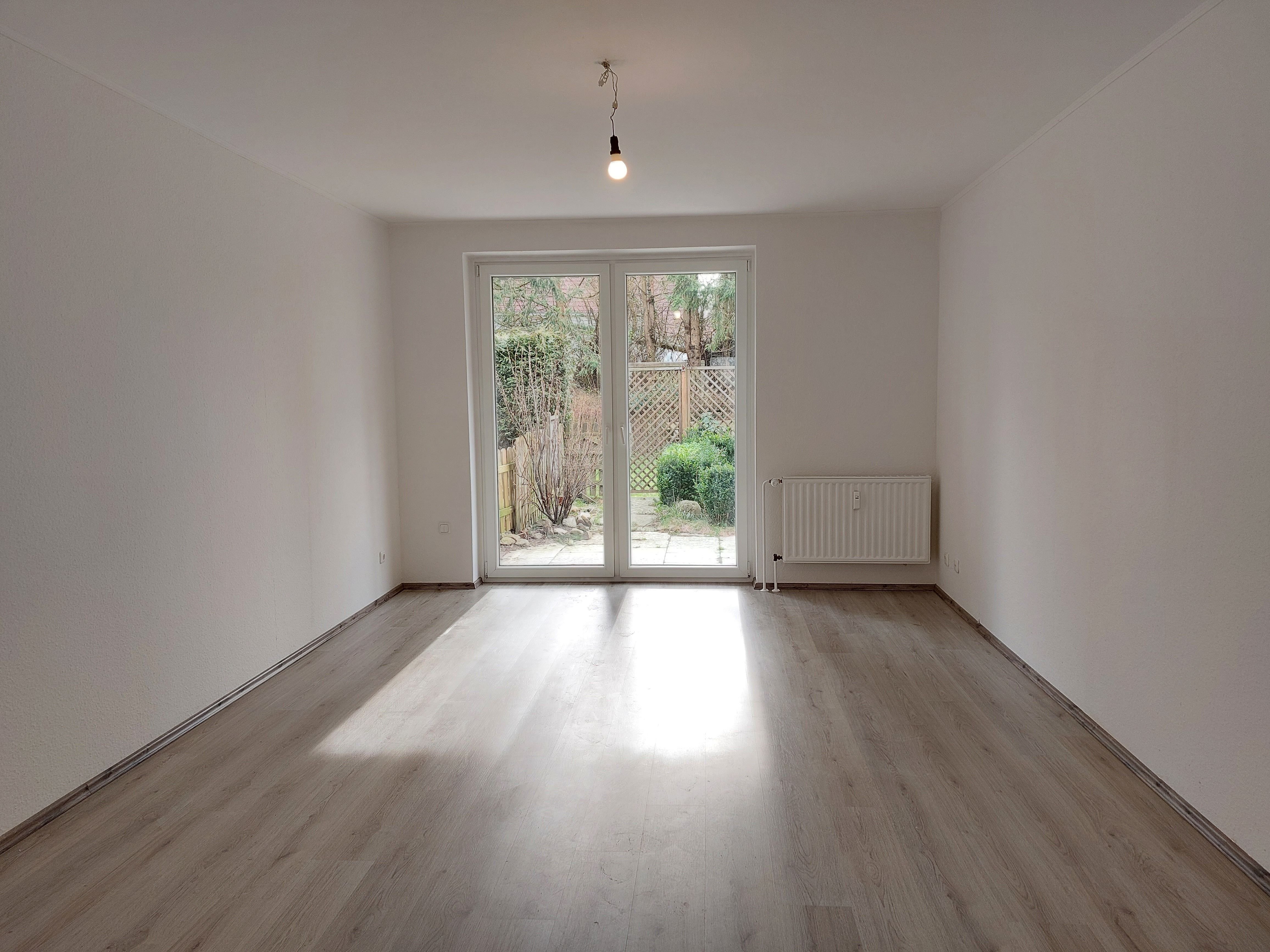 Wohnung zur Miete 902 € 3 Zimmer 82 m²<br/>Wohnfläche EG<br/>Geschoss 01.01.2025<br/>Verfügbarkeit Mecklenburger Straße 77 Ratzeburg 23909