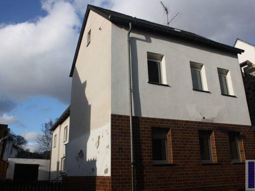 Einfamilienhaus zum Kauf 175.000 € 5 Zimmer 137 m² 407 m² Grundstück Eich Andernach 56626