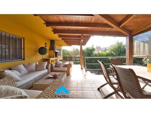 Villa zum Kauf 540.000 € 5 Zimmer 218 m² 1.263 m² Grundstück l'Ametlla del Vallès 08480