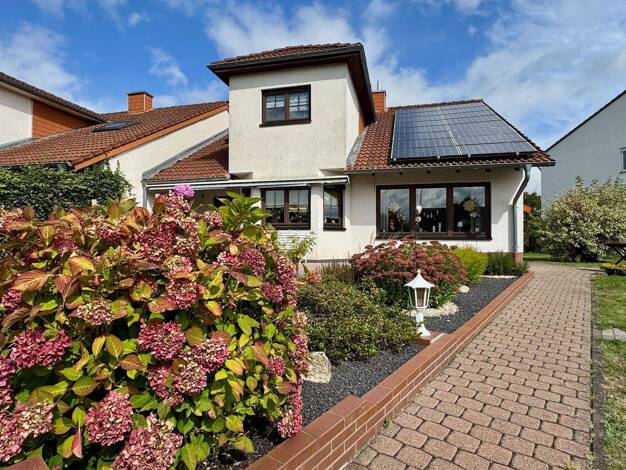 Reihenendhaus zur Miete 1.500 € 6 Zimmer 137 m² 723 m² Grundstück frei ab 01.01.2026 Wetzlar 35578