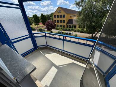Wohnung zum Kauf 100.000 € 4 Zimmer 76 m² 2. Geschoss frei ab sofort Lessingstraße 54 Neustrelitz Neustrelitz 17235