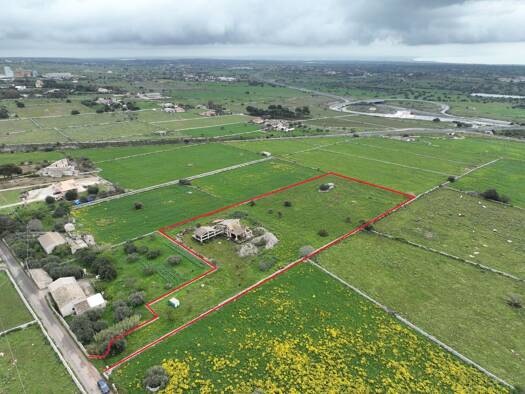 Villa zum Kauf 400.000 € 3 Zimmer 360 m² 12.500 m² Grundstück frei ab sofort Modica 97015