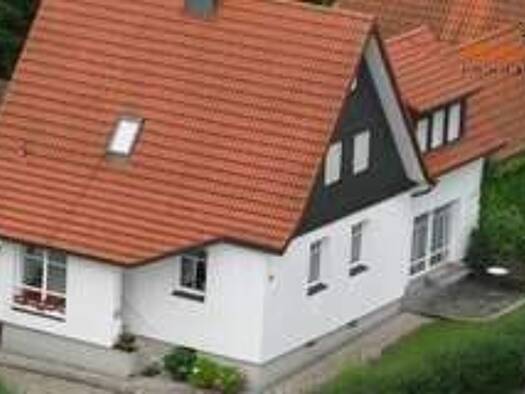 Einfamilienhaus zur Miete 1.190 € 7 Zimmer 176 m² 100 m² Grundstück Steinau Steinau an der Straße 36396