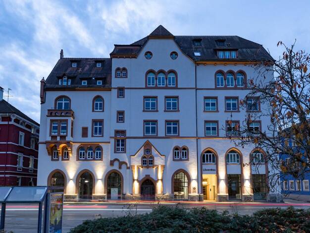 Wohnung zur Miete 1.440 € 2 Zimmer 59,8 m² 2. Geschoss frei ab 01.10.2026 Eisenbahnstraße 21 Waldshut Waldshut-Tiengen 79761
