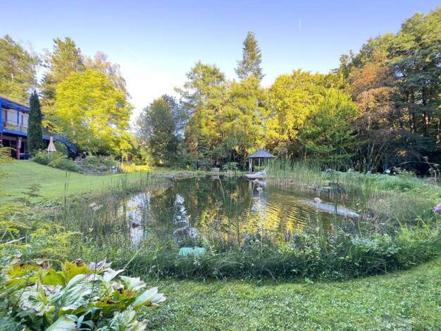 Villa zum Kauf 1.091.000 € 8 Zimmer 330 m² 3.601 m² Grundstück Moosbach Feucht / Moosbach 90537