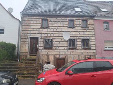 Haus zum Kauf 45.000 € 4 Zimmer 100 m² 110 m² Grundstück Flurstr. 45 Niederwürzbach Blieskastel 66440