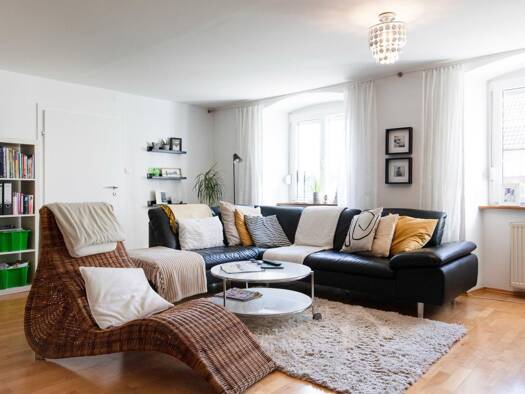 Einfamilienhaus zum Kauf 475.000 € 8 Zimmer 196 m² 1.240 m² Grundstück Schwerzen Wutöschingen 79793