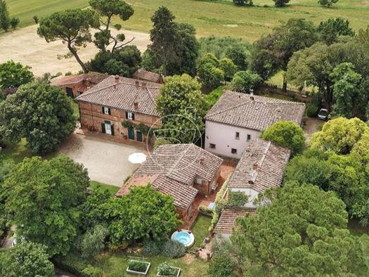 Einfamilienhaus zum Kauf 1.640.000 € 900 m² 30.000 m² Grundstück Foiano della Chiana