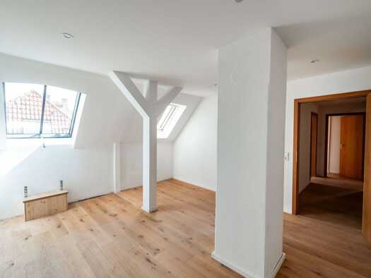 Wohnung zur Miete 1.230 € 4 Zimmer 98,7 m² frei ab sofort Stadtmitte Esslingen am Neckar 73728