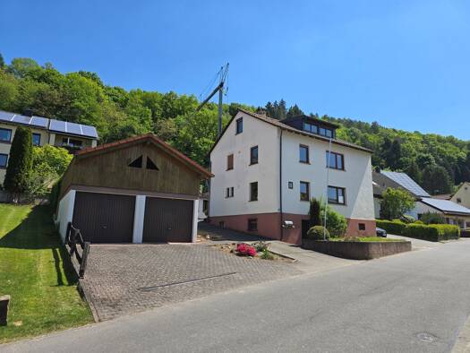 Haus zum Kauf 309.000 € 7,5 Zimmer 175 m² 545 m² Grundstück frei ab sofort Weilbach Weilbach 63937