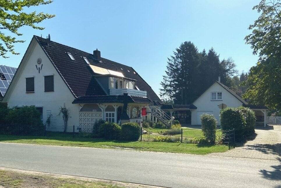 Mehrfamilienhaus zum Kauf 397.000 € 15 Zimmer 289 m²<br/>Wohnfläche 5.198 m²<br/>Grundstück Fintel 27389