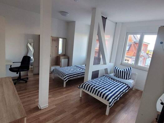 WG-Zimmer zur Miete Wohnen auf Zeit 719 € 20 m² frei ab 29.04.2026 Landhausstr. 0 Ost Stuttgart Ost 70188