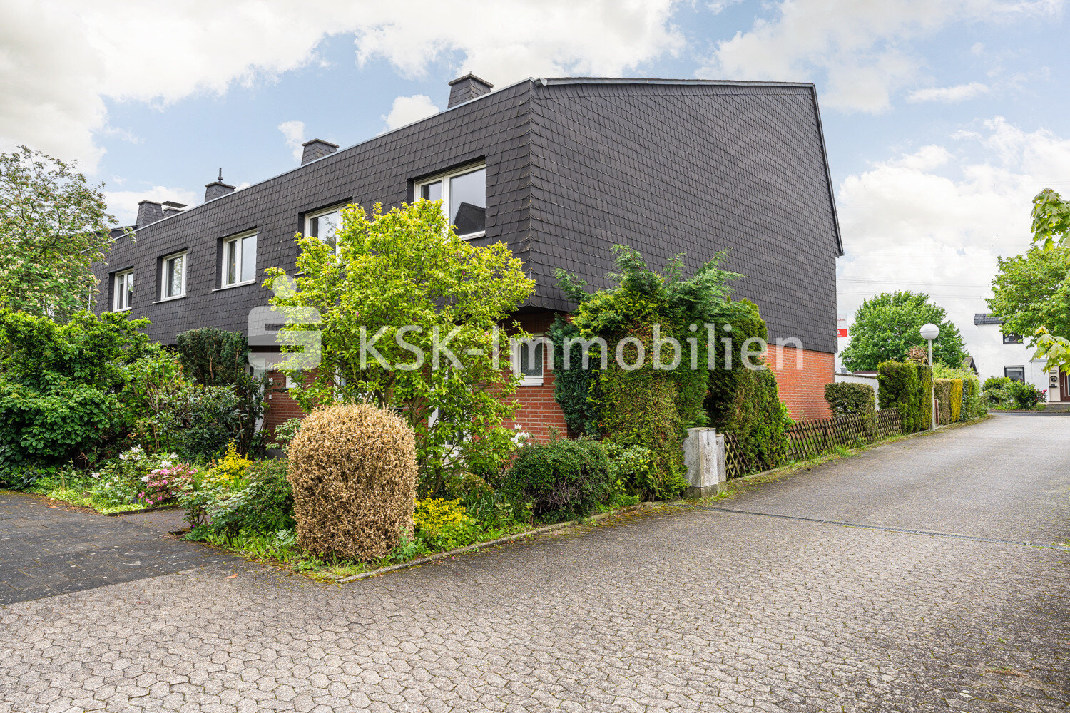 Reihenendhaus zum Kauf 440.000 € 6 Zimmer 187,5 m²<br/>Wohnfläche 360 m²<br/>Grundstück Meckenheim Meckenheim 53340