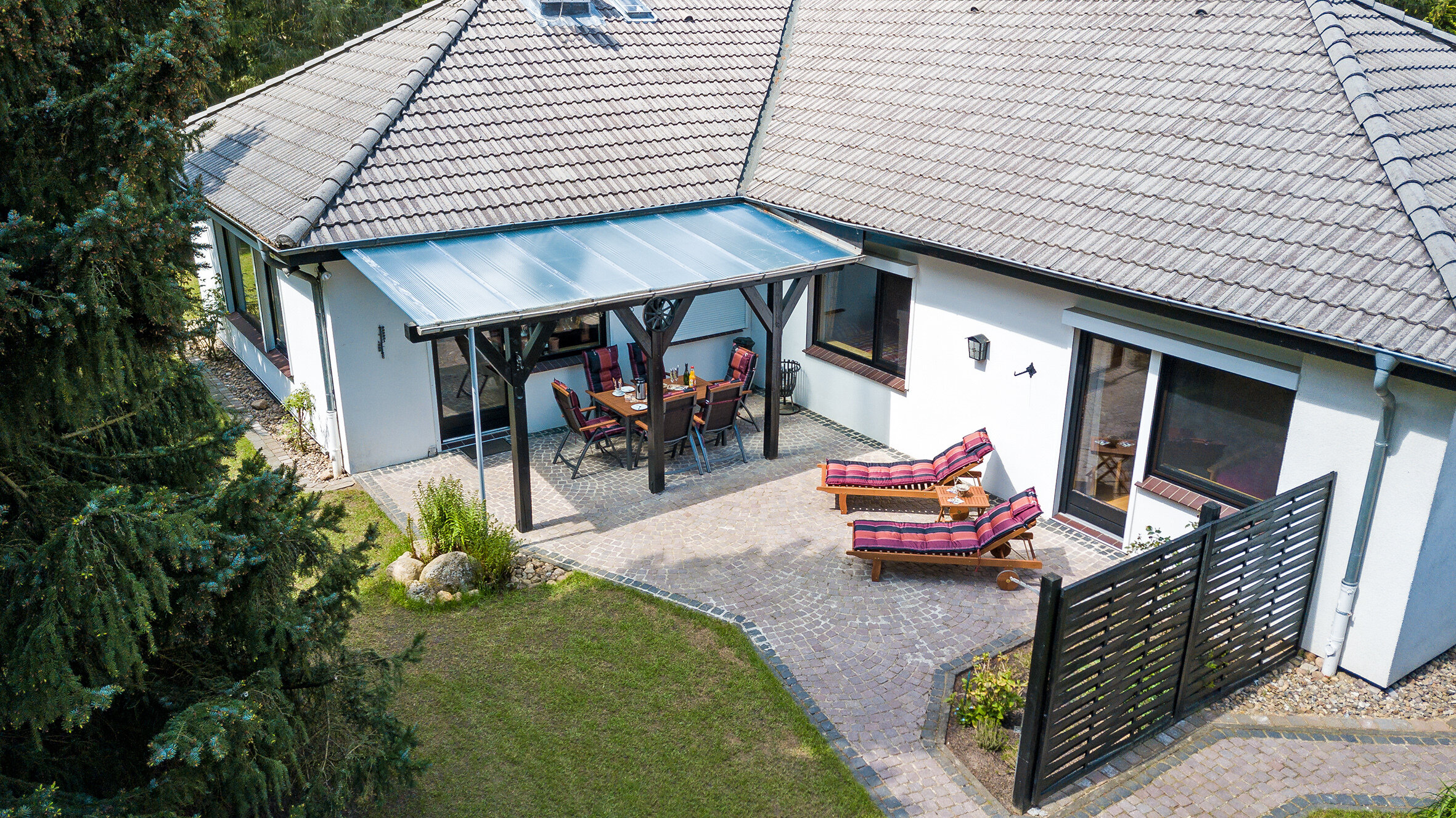 Bungalow zur Miete 1.950 € 5 Zimmer 167 m²<br/>Wohnfläche 2.300 m²<br/>Grundstück ab sofort<br/>Verfügbarkeit Holm-Seppensen Buchholz in der Nordheide 21244