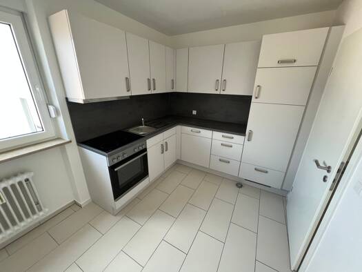 Studio zur Miete 750 € 4 Zimmer 85 m² frei ab 01.09.2025 Gneisenaustraße 5 Innenstadt Hof 95030