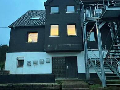 Mehrfamilienhaus zum Kauf als Kapitalanlage geeignet 290.000 € 10 Zimmer 274,1 m² 533 m² Grundstück Niedersaubach Lebach 66822