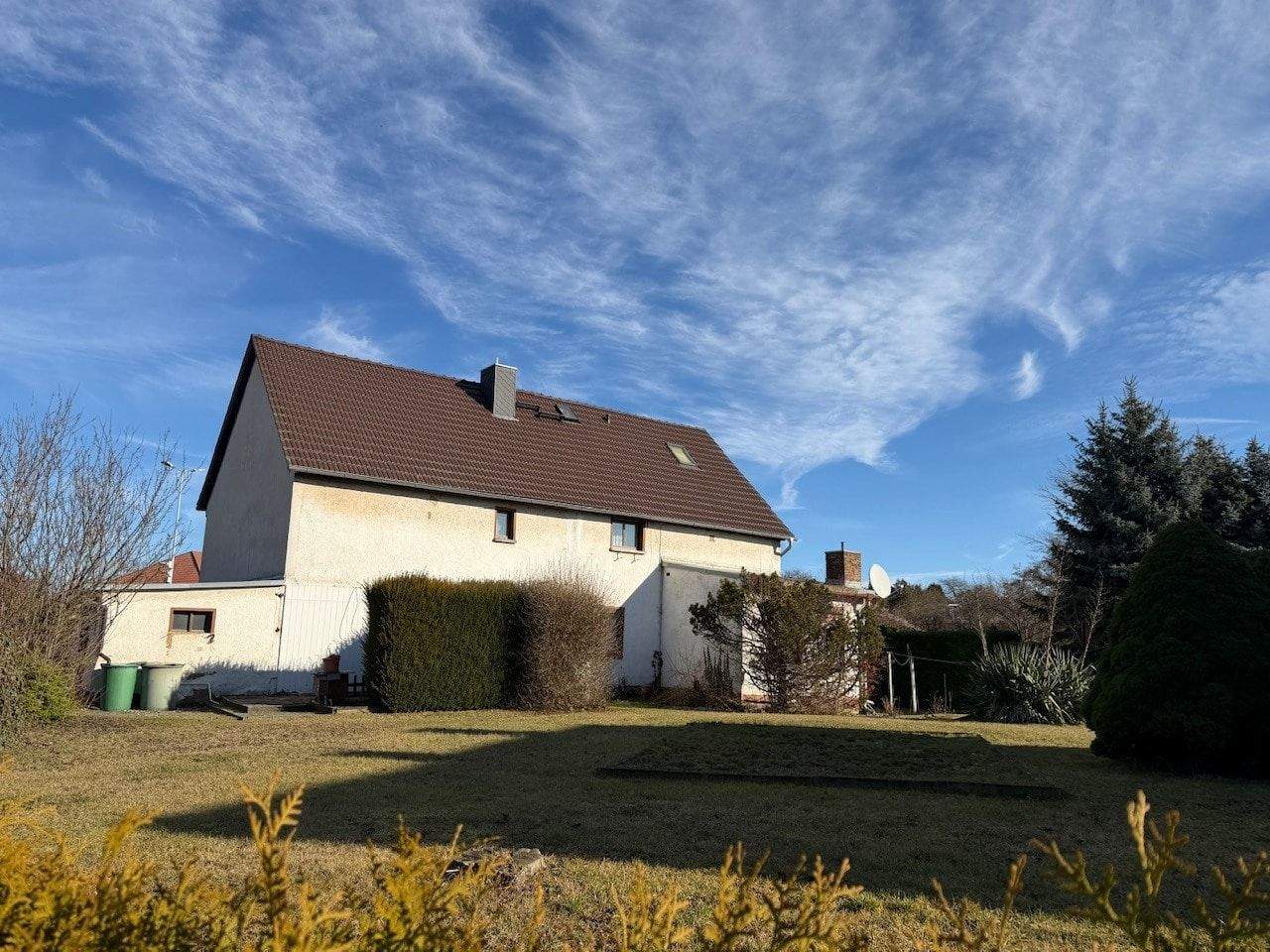 Immobilie in Zeitz - Großzügiges Wohnen auf großem Grund - Bild 1