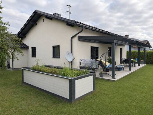 Bungalow zum Kauf 445.000 € 2,5 Zimmer 85 m² 820 m² Grundstück Birkenweg Frauenstein 9311