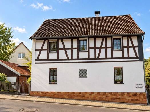 Einfamilienhaus zum Kauf 220.000 € 6 Zimmer 160 m² 251 m² Grundstück Hirzenhain Hirzenhain 63697