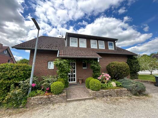 Einfamilienhaus zum Kauf 149.000 € 5 Zimmer 130 m² 426 m² Grundstück Rischenau Lügde 32676
