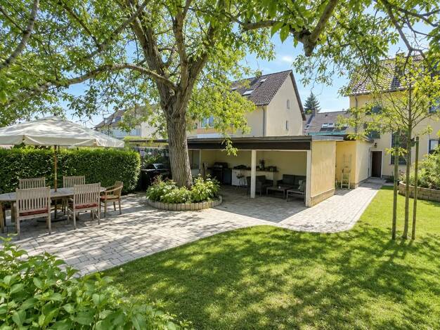 Mehrfamilienhaus zum Kauf als Kapitalanlage geeignet 8,5 Zimmer 188 m² 1.027 m² Grundstück Höhenhaus Mülheim 51061