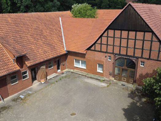 Einfamilienhaus zum Kauf 275.000 € 10 Zimmer 296 m² 12.322 m² Grundstück Hausberge Porta Westfalica-Eisbergen 32457