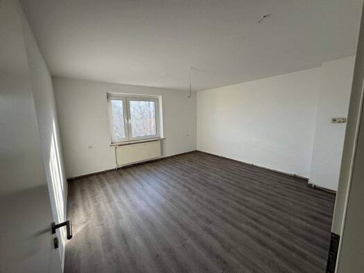 Wohnung zur Miete 420 € 4 Zimmer 73,3 m² 3. Geschoss frei ab sofort Zeitz Zeitz 06712