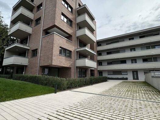 Wohnung zur Miete 1.050 € 3 Zimmer 76 m² 2. Geschoss Nürtingen 72622