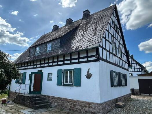 Mehrfamilienhaus zum Kauf 65.000 € 10 Zimmer 152 m² 980 m² Grundstück Plohn Lengenfeld 08485