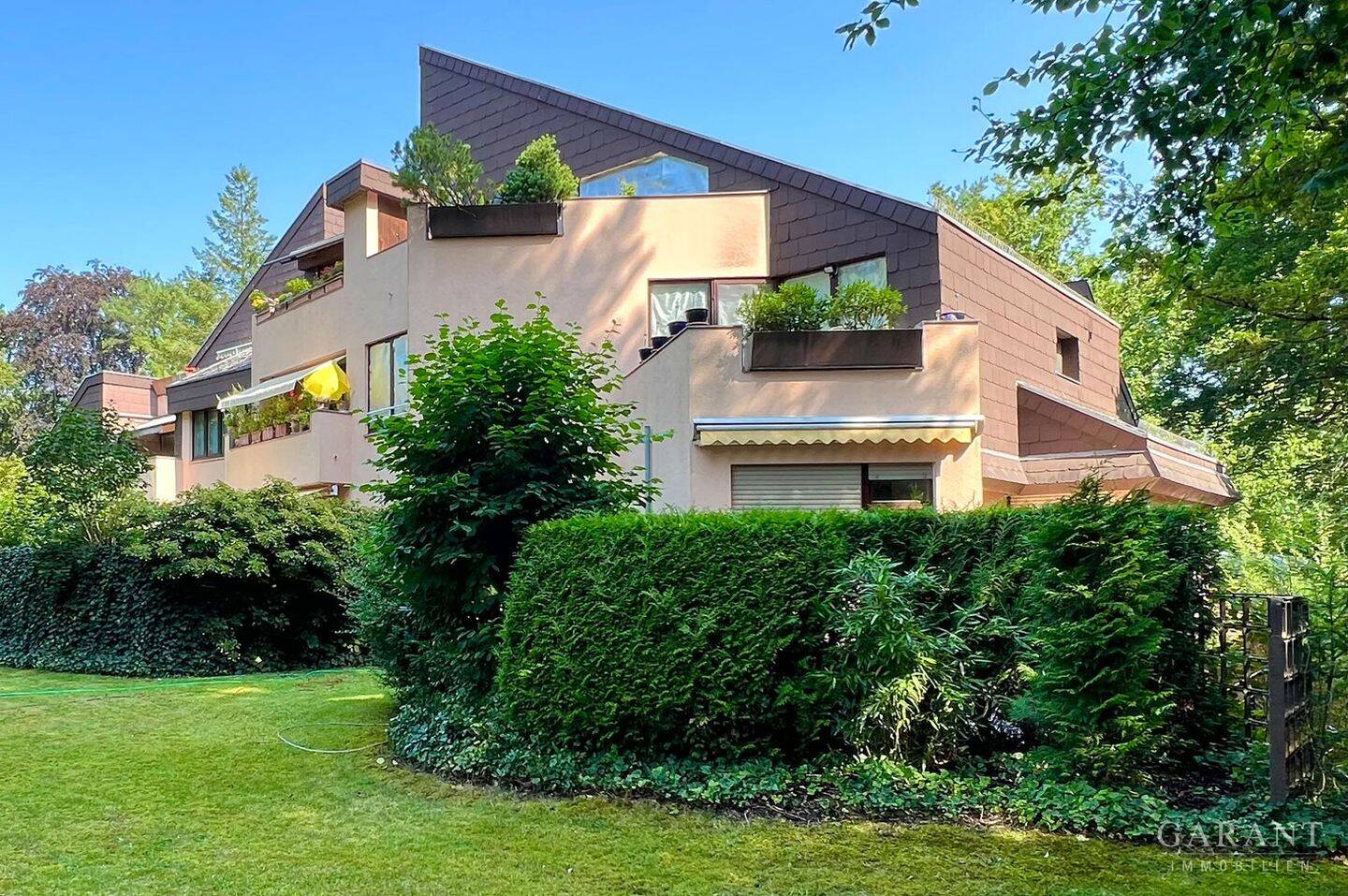 Property thumbnail 2