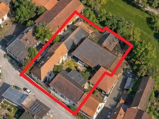 Einfamilienhaus zum Kauf 389.000 € 7 Zimmer 150 m² 770 m² Grundstück Prichsenstadt Prichsenstadt 97357