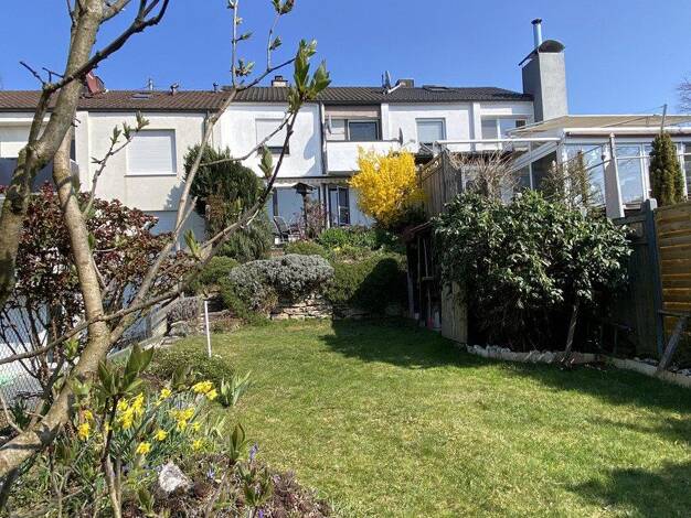 Reihenmittelhaus zum Kauf provisionsfrei 410.000 € 4 Zimmer 82 m² 241 m² Grundstück Hochberg Remseck-Hochberg 71686