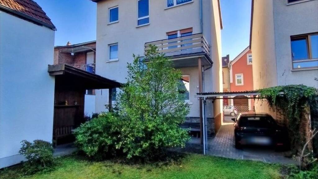 Mehrfamilienhaus zum Kauf 395.000 € 6 Zimmer 184 m² 232 m² Grundstück frei ab sofort Großauheim Hanau 63457
