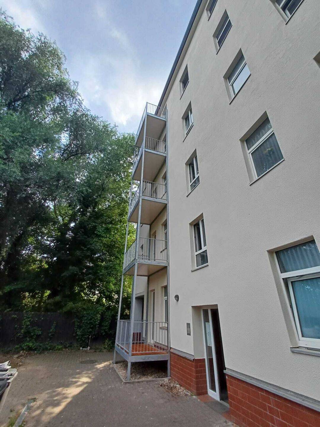 Property thumbnail 6