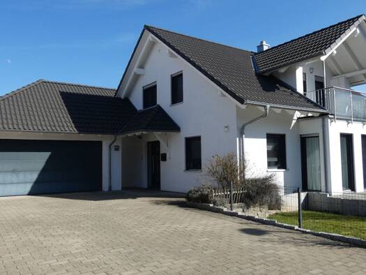 Einfamilienhaus zum Kauf 729.000 € 6,5 Zimmer 195 m² 680 m² Grundstück Weitingen Eutingen im Gäu 72184