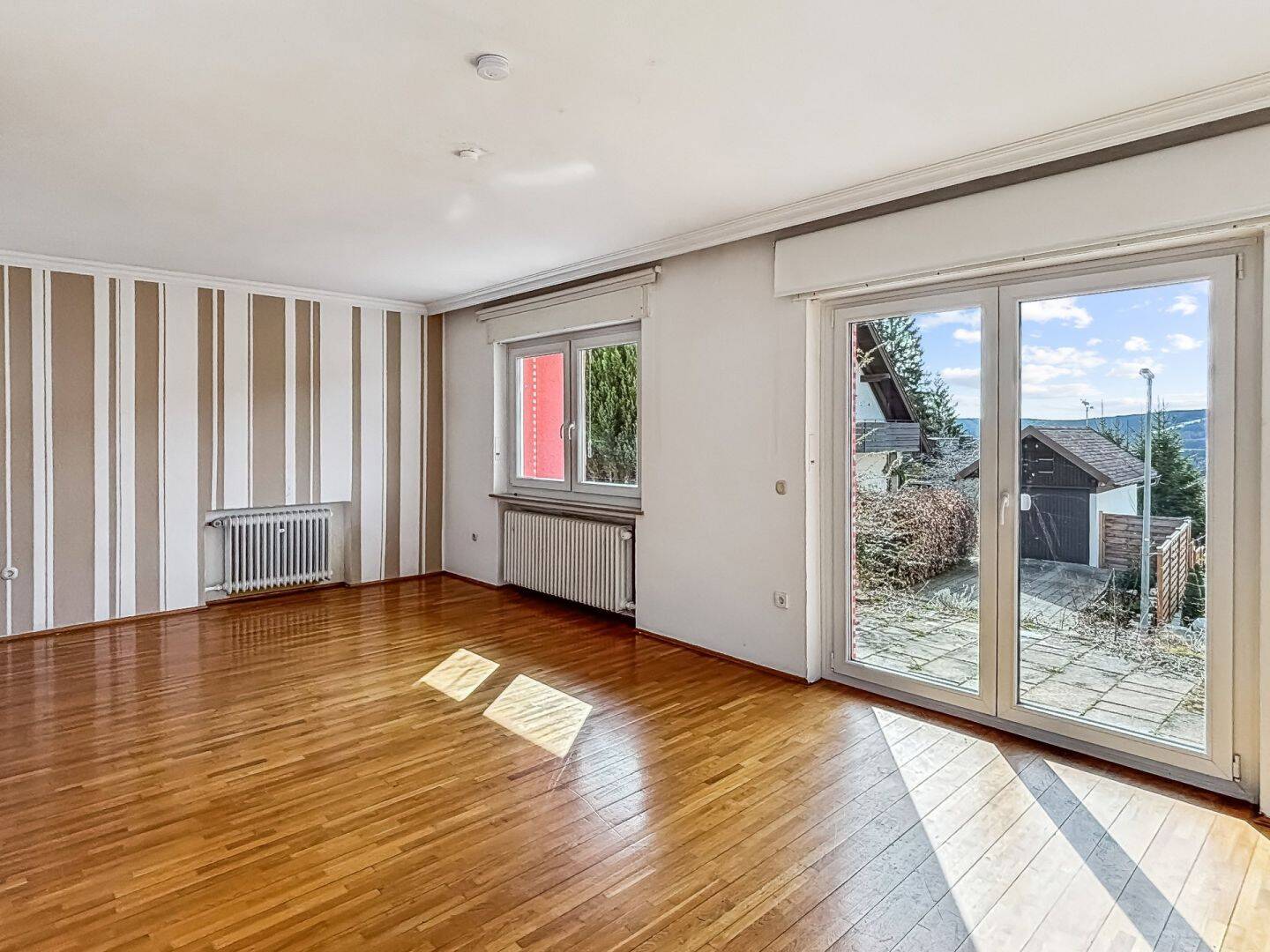 Immobilie in Fichtelberg - Gemütliches Zweifamilienhaus mit besonderem Flair und vielen Nutzungsmöglichkeiten in Fichtelberg - Bild 2