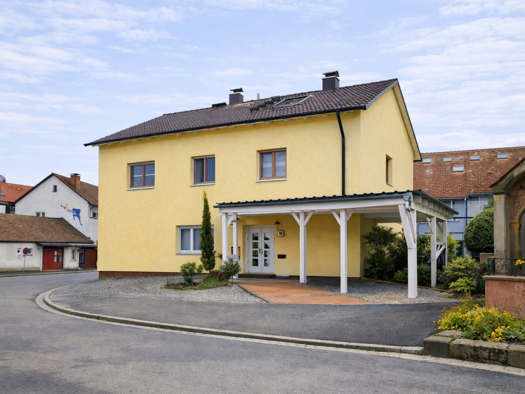 Mehrfamilienhaus zum Kauf 749.000 € 7 Zimmer 250 m² 523 m² Grundstück frei ab sofort Gengenbach 77723