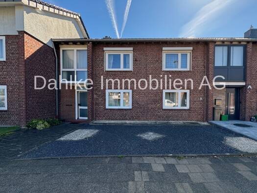 Mehrfamilienhaus zum Kauf 215.000 € 5 Zimmer 131,2 m² 470 m² Grundstück Gerderath Erkelenz / Gerderath 41812