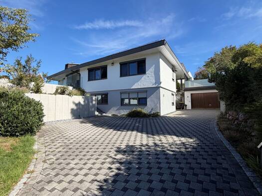 Haus zum Kauf provisionsfrei 764.000 € 6 Zimmer 250 m² 1.540 m² Grundstück frei ab 01.07.2027 Aasen Donaueschingen 78166