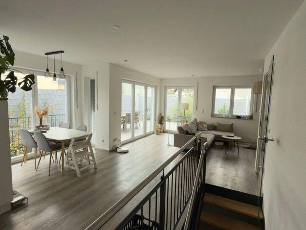 Wohnung zur Miete 1.570 € 3,5 Zimmer 116 m² EG frei ab sofort Schrobenhausener Str. 32 Haunwöhr Ingolstadt 85051