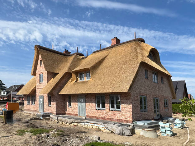 Doppelhaushälfte zum Kauf - Erstbezug 3.690.000 € 7 Zimmer 183 m² 395 m² Grundstück Wenningstedt 25996