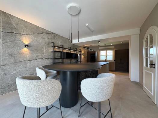 Einfamilienhaus zum Kauf - Erstbezug 2.380.000 € 8 Zimmer 353 m² 647 m² Grundstück frei ab sofort Limburgerhof 67117