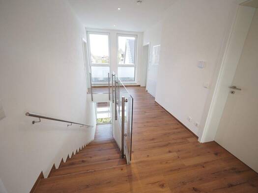 Wohnung zur Miete - Erstbezug 1.640 € 4 Zimmer 136 m² frei ab sofort Nandlstadt 85405