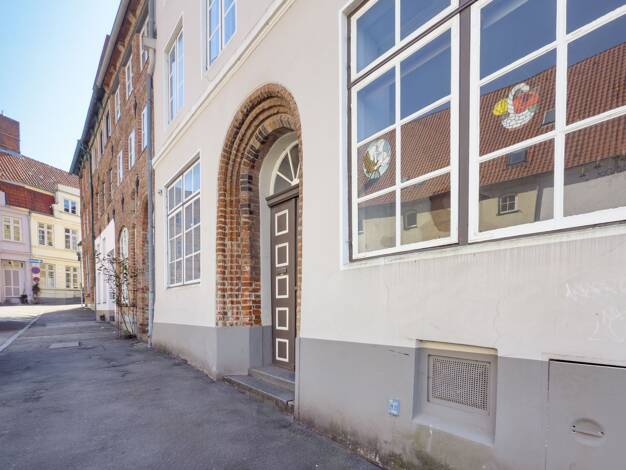 Haus zum Kauf 545.000 € 11 Zimmer 246 m² 369 m² Grundstück Innenstadt Lübeck 23552