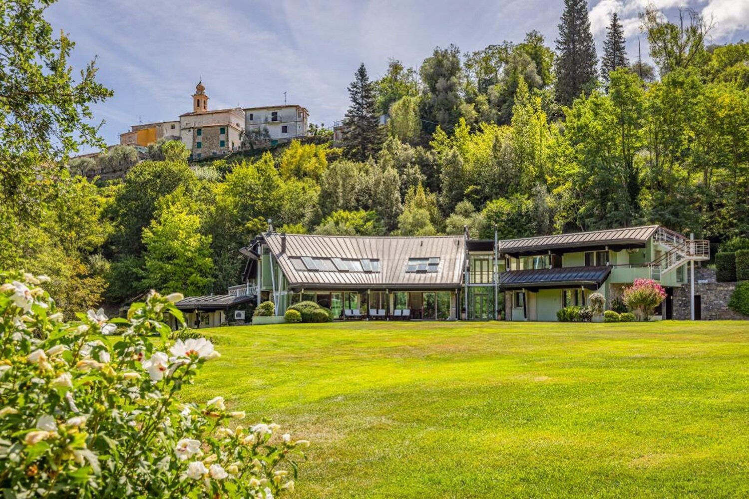 Villa zum Kauf 1.850.000 € 22 Zimmer 637 m²<br/>Wohnfläche 40.000 m²<br/>Grundstück Panoramablick Borgomaro 18021