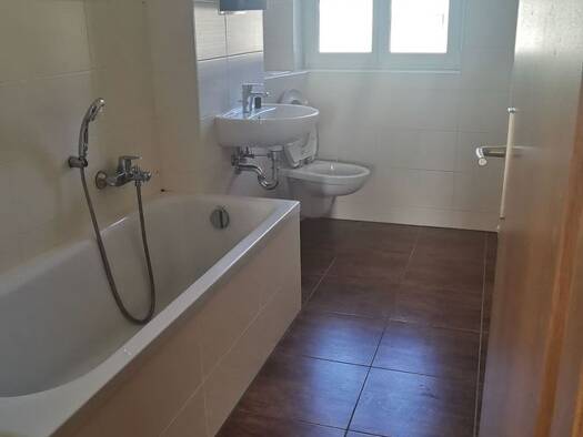 Wohnung zur Miete 378 € 3 Zimmer 61 m² 3. Geschoss frei ab sofort Burkhardtstraße 19 Triptis 07819