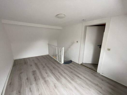 Haus zum Kauf 79.000 € 4 Zimmer 104 m² 126 m² Grundstück frei ab sofort Pfarrstraße 3 Leimen 66978