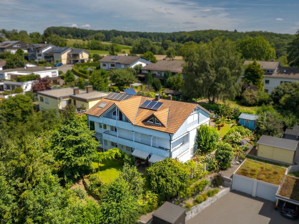 Einfamilienhaus zum Kauf 1.100.000 € 8 Zimmer 306 m²<br/>Wohnfläche 810 m²<br/>Grundstück Eichsel Rheinfelden 79618