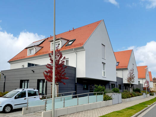 Wohnung zur Miete 545 € 1 Zimmer 36,9 m² EG Neunkirchen Neunkirchen a.Brand 91077